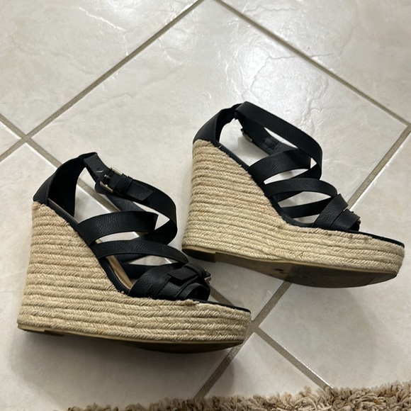 JustFab wedges 8.5 - Picture 6 of 7